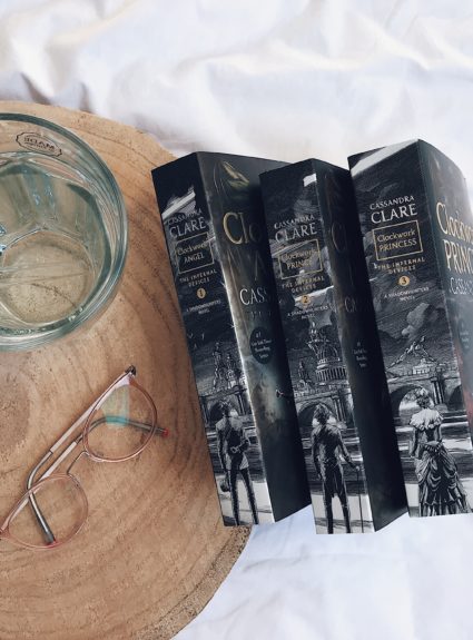 A Feast of Reading #1: The Infernal Devices